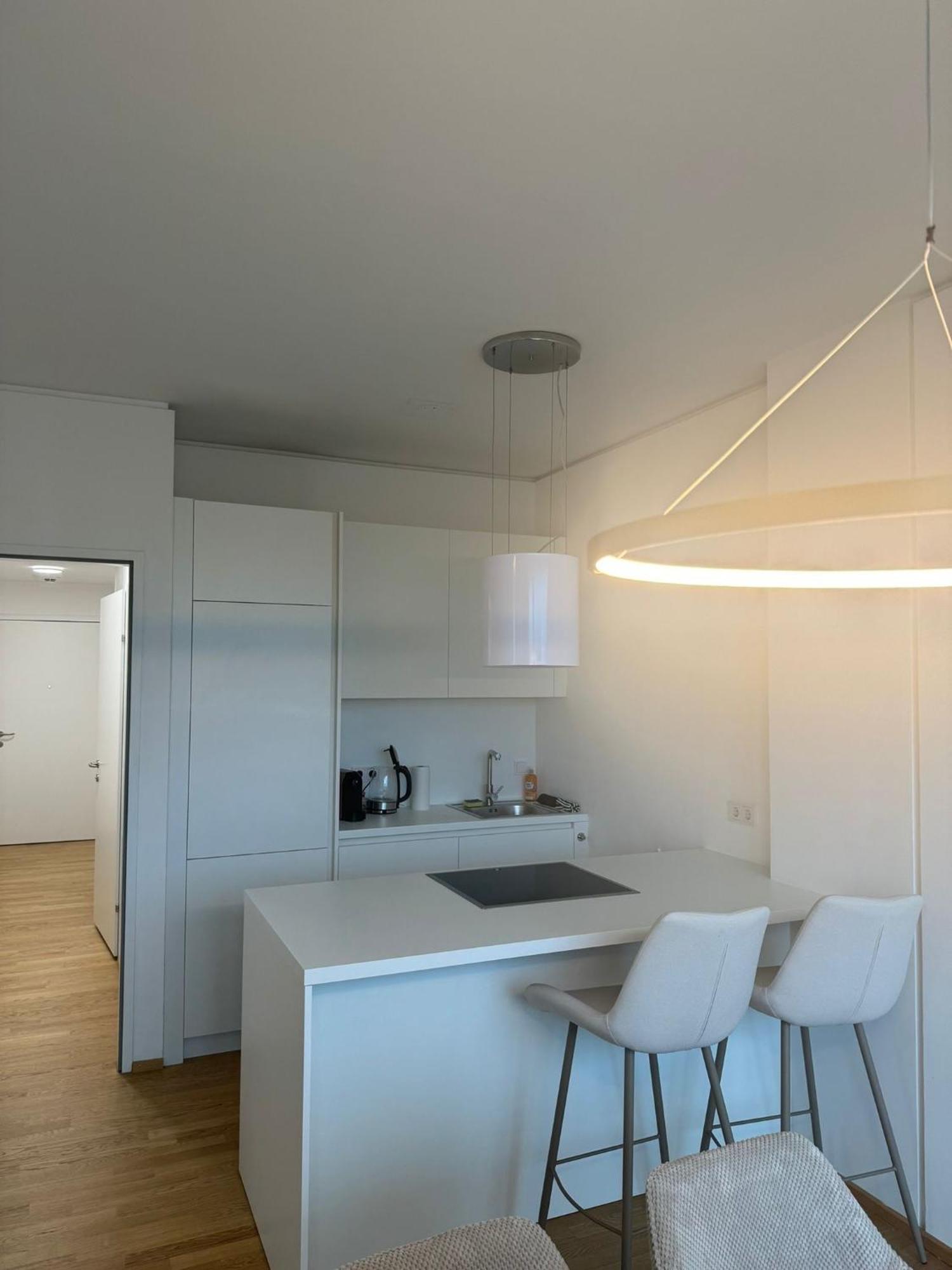 Skyline - Schick Ueber Apartament *